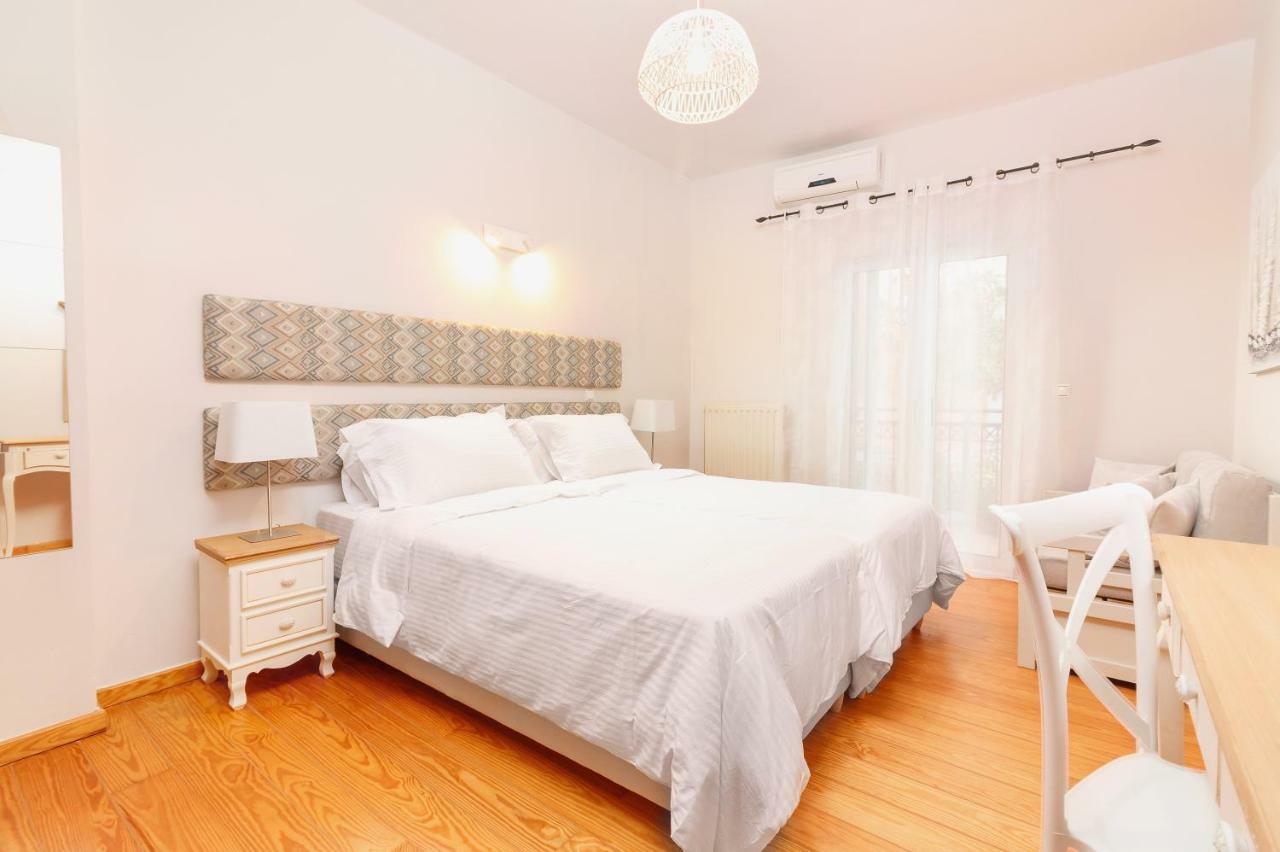 Appartamento Charming And Comfy House Agia Marina Esterno foto